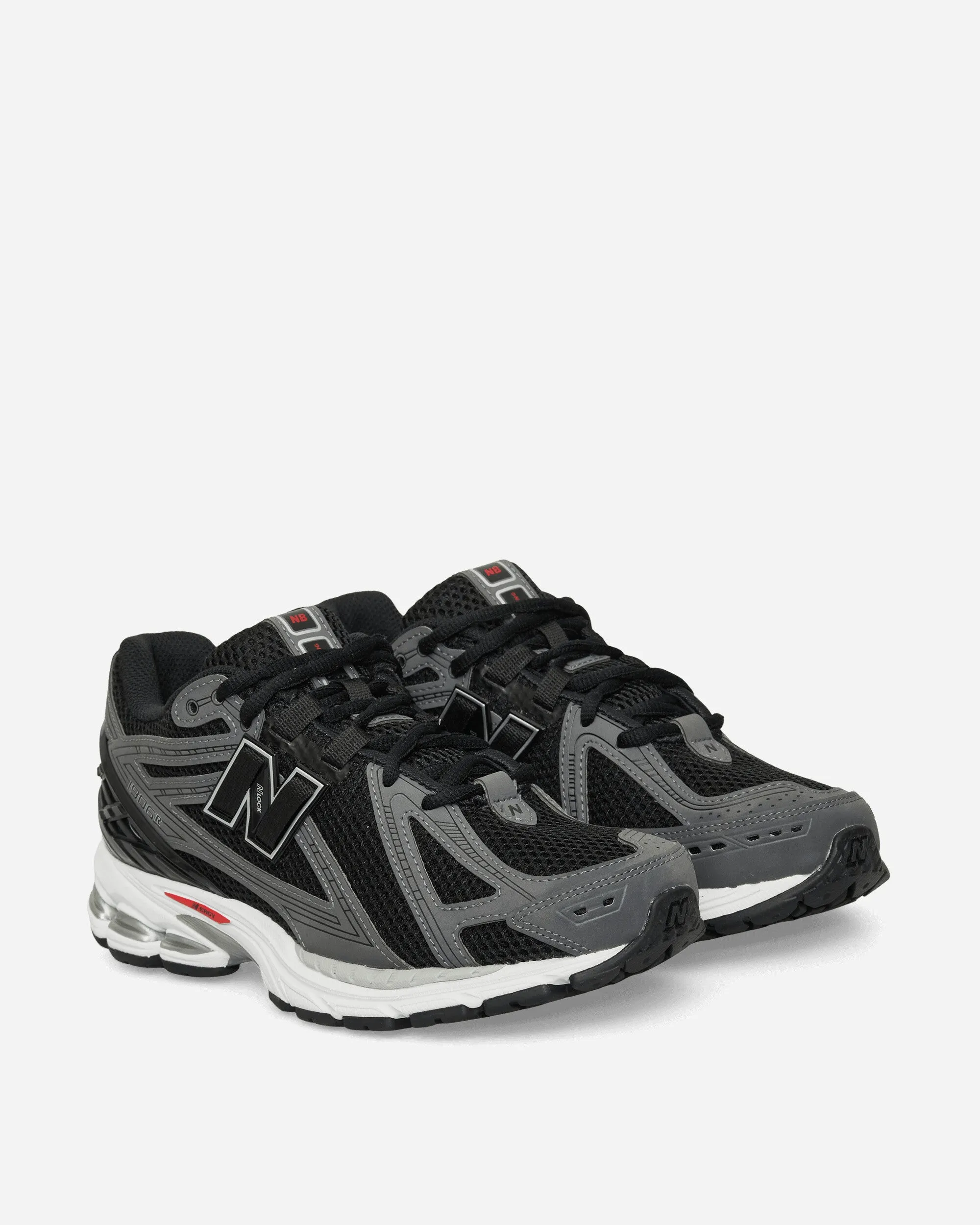 1906R Sneakers Schwarz / Team Rot / Castlerock