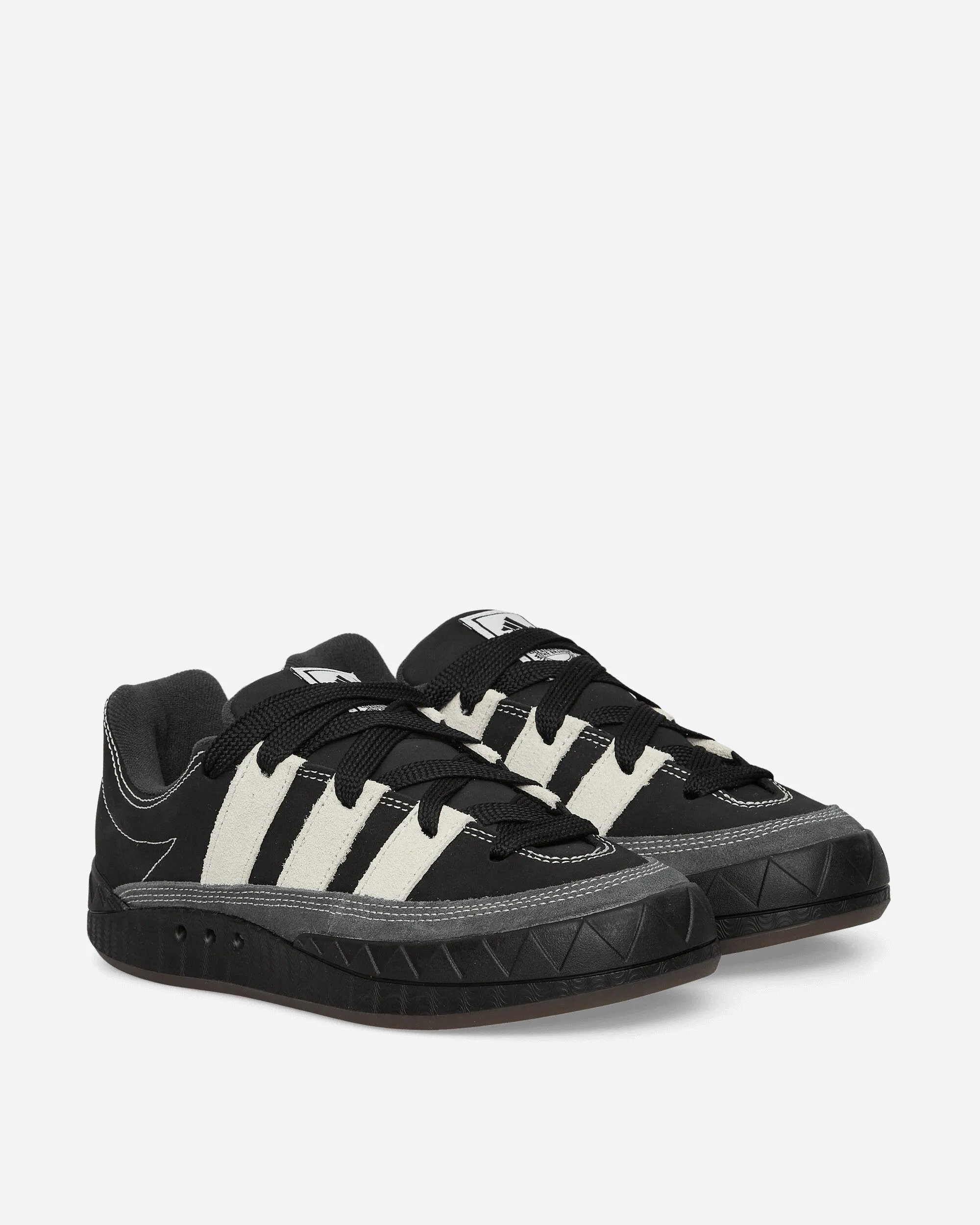 adimatic Sneakers Kernschwarz / Wolkenweiß