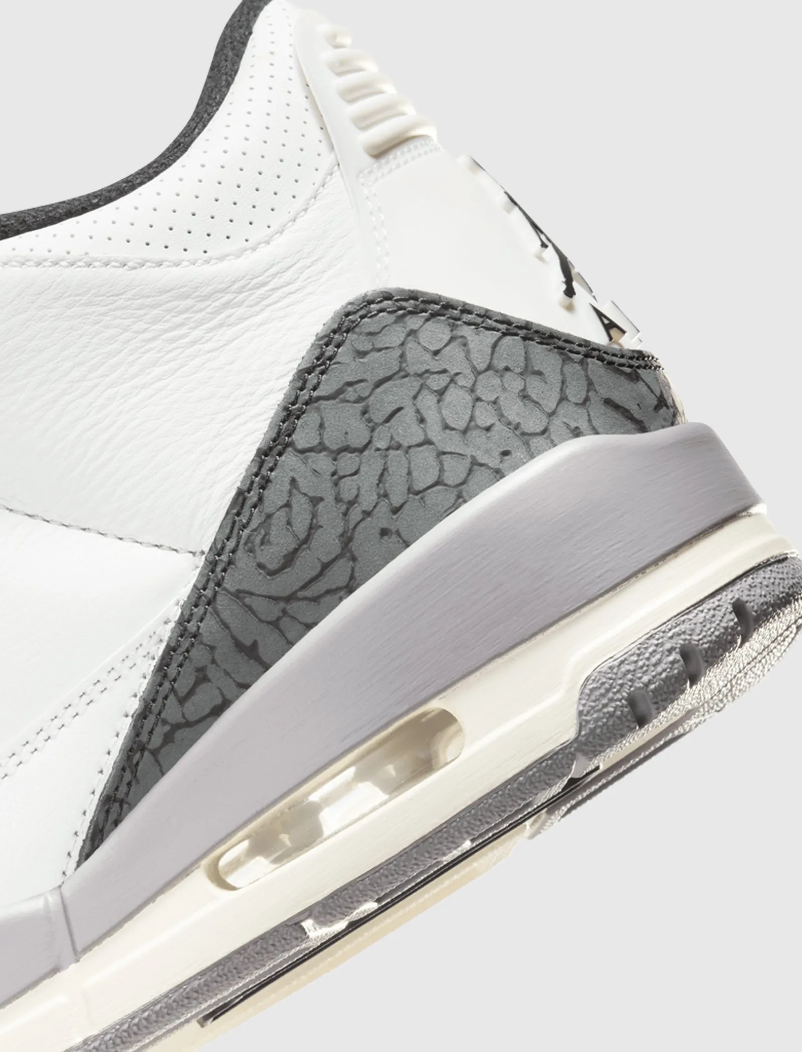 AIR JORDAN 3 RETRO 
