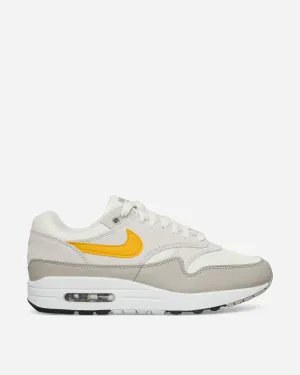 Air Max 1 Essential Sneakers Summit Weiß / Vast Grau / University Gold