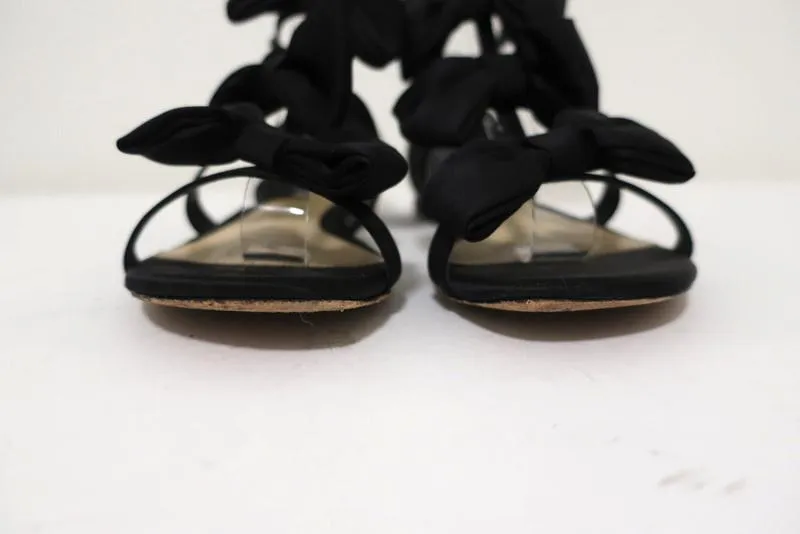 Alexandre Birman Cori Triple Bow Sandalen Schwarz Satin Größe 39 Offene Spitze Flach