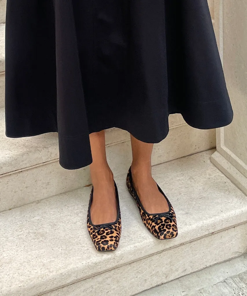 ANISA BALLETTFLACHER DK LEOPARD KALBSHAAR