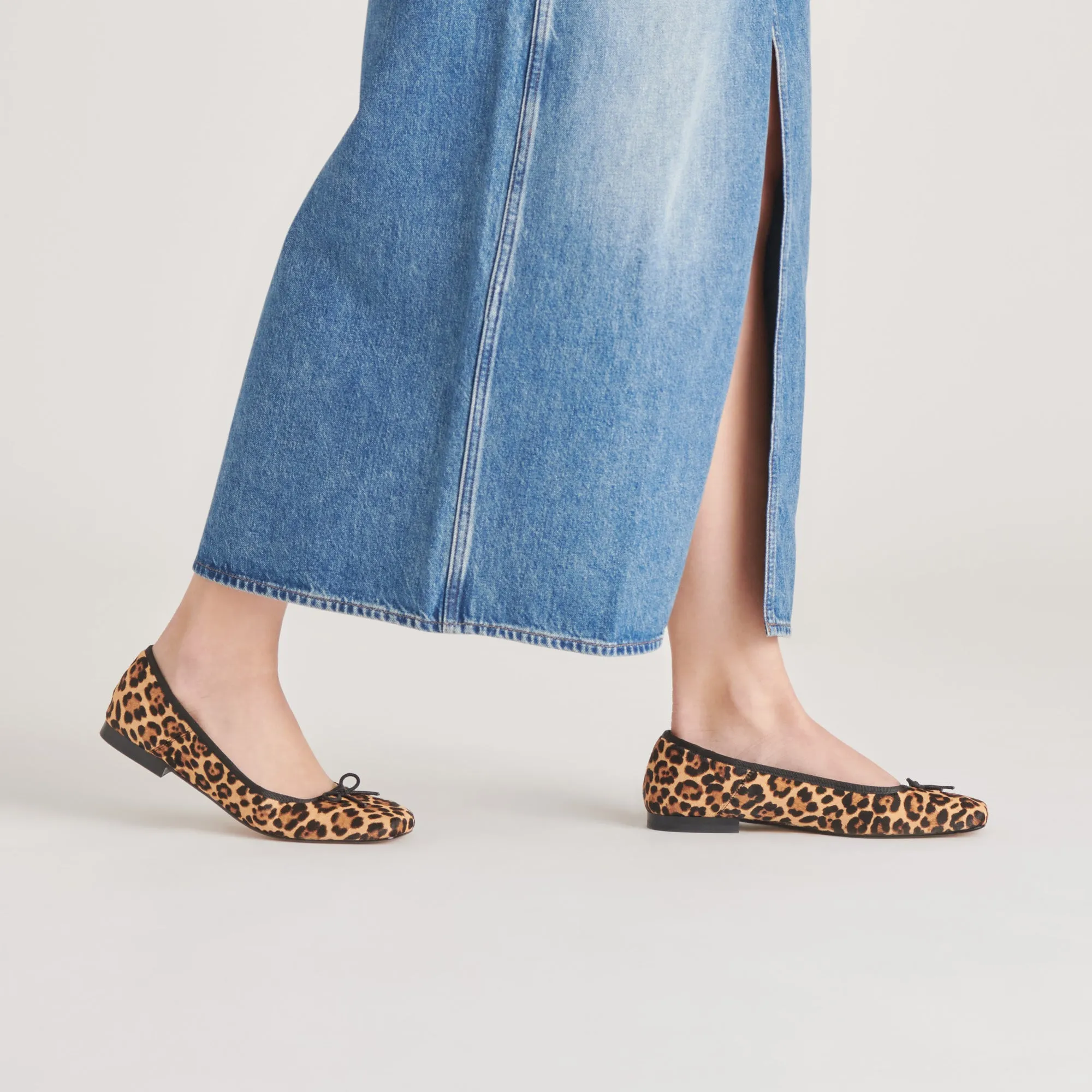 ANISA BALLETTFLACHER DK LEOPARD KALBSHAAR