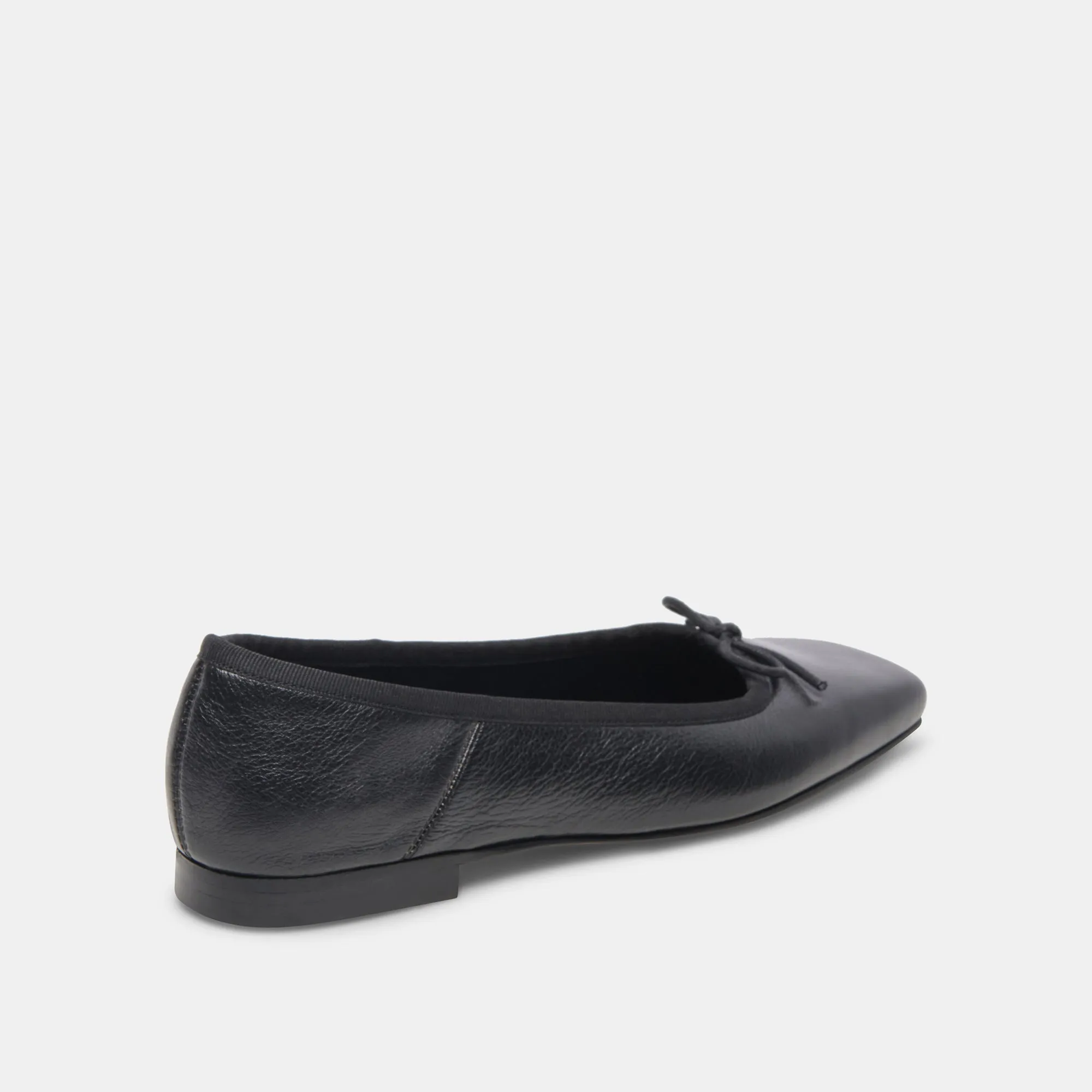 ANISA BALLERINAS AUS SCHWARZEM LEDER
