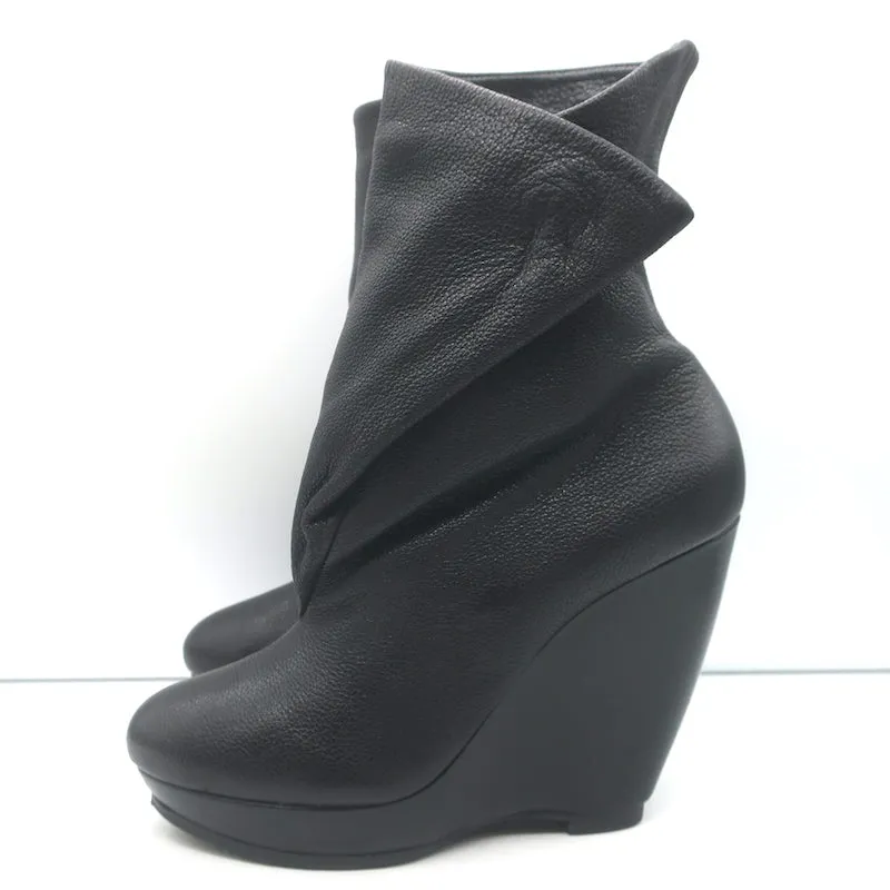 Balenciaga Fold-Over Plateau-Keilabsatz Stiefeletten Schwarz Geprägtes Leder Größe 41