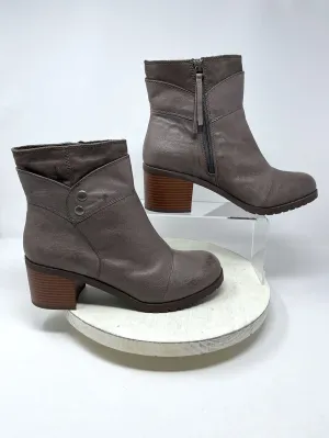 BC Footwear Größe 10 Hellbraune & Braune Vintage-Stiefeletten