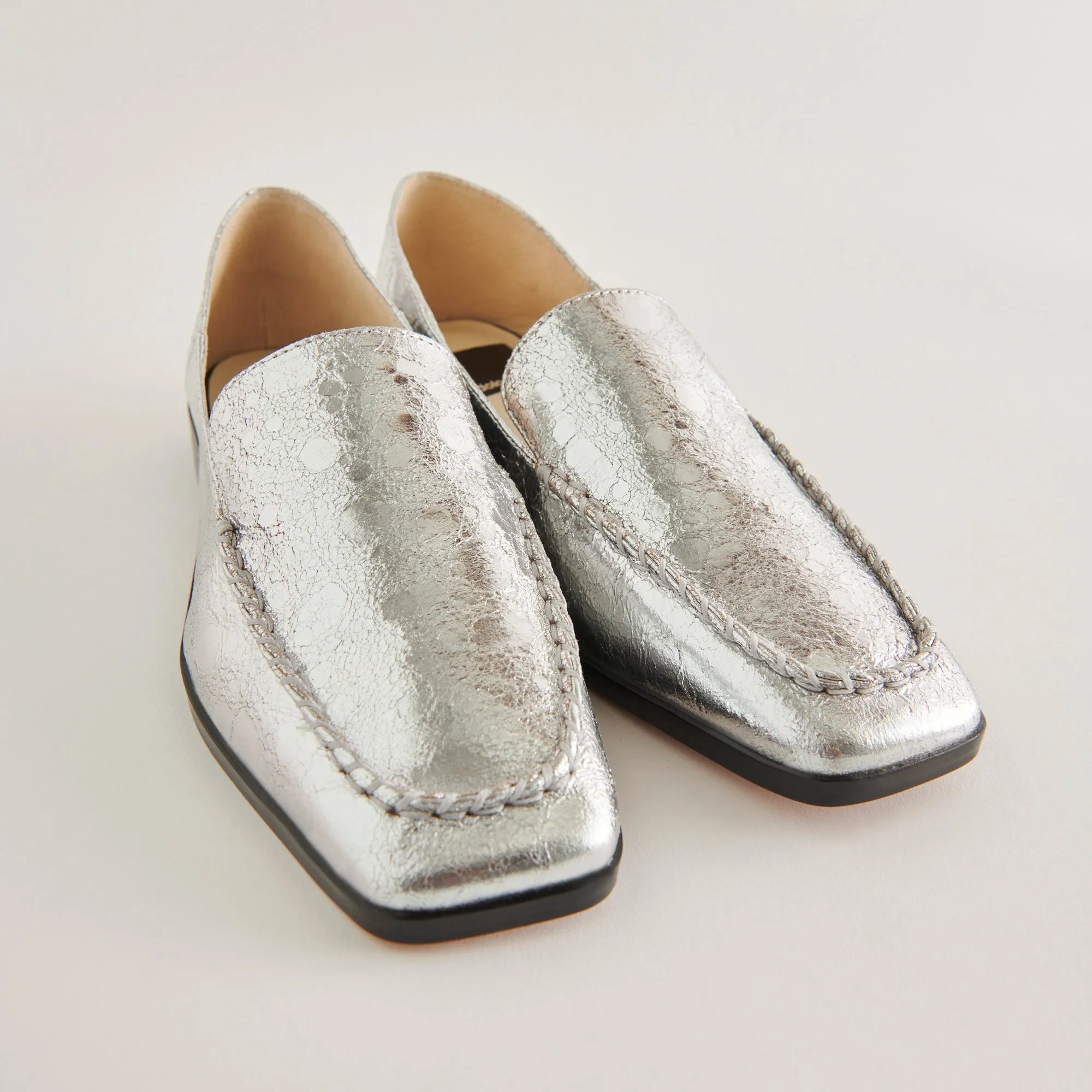 BENY WEITE FLATS SILBER ANTIKE LEDER