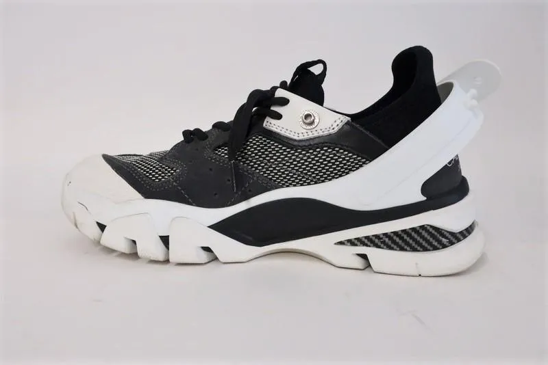Calvin Klein 205W39NYC Carla Sneakers Kohlenstoff/Schwarz/Weiß Größe 8
