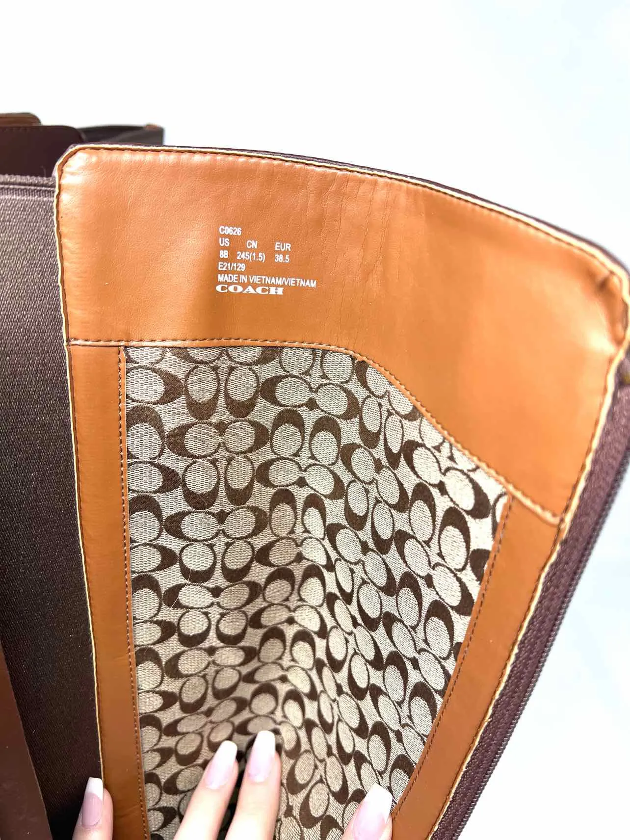 Coach Größe 8 Braune/Goldene Schnalle(n) Lederschuhe Stiefel