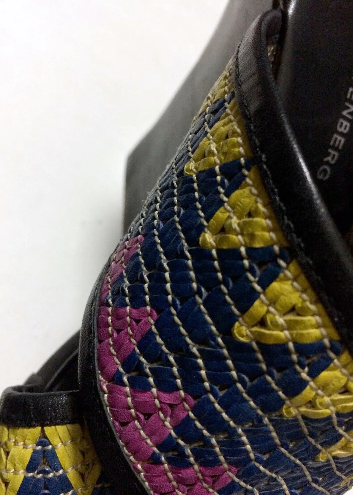 Diane Von Furstenberg Größe 9 Mehrfarbige Gewebte Sandalen