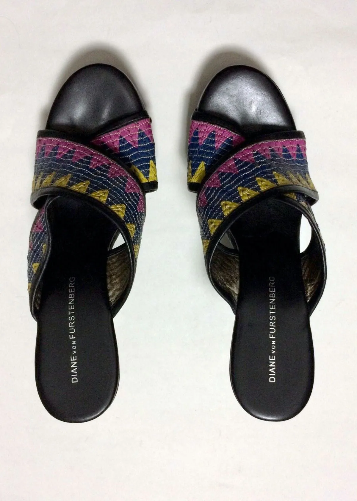 Diane Von Furstenberg Größe 9 Mehrfarbige Gewebte Sandalen