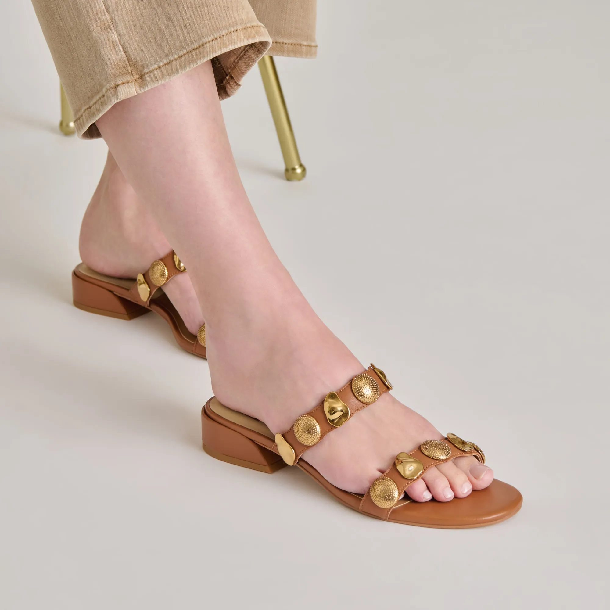 FARROW SANDALEN SATTELEDELEDER