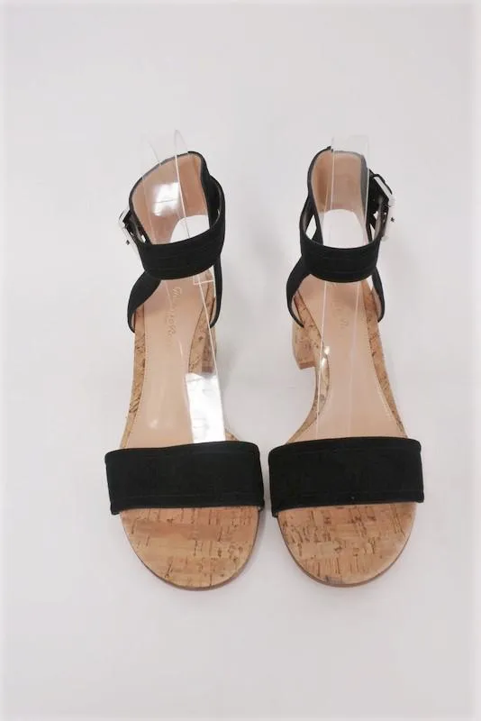 Gianvito Rossi Korksandalen Rikki Schwarz Wildleder Größe 38 mit Knöchelriemchen und mittelhohem Absatz
