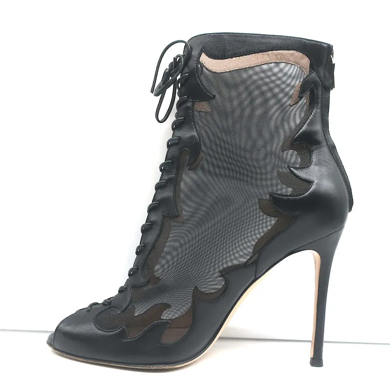 Gianvito Rossi Peep-Toe Stiefeletten mit Schnürung aus schwarzem Leder & Mesh in Größe 38