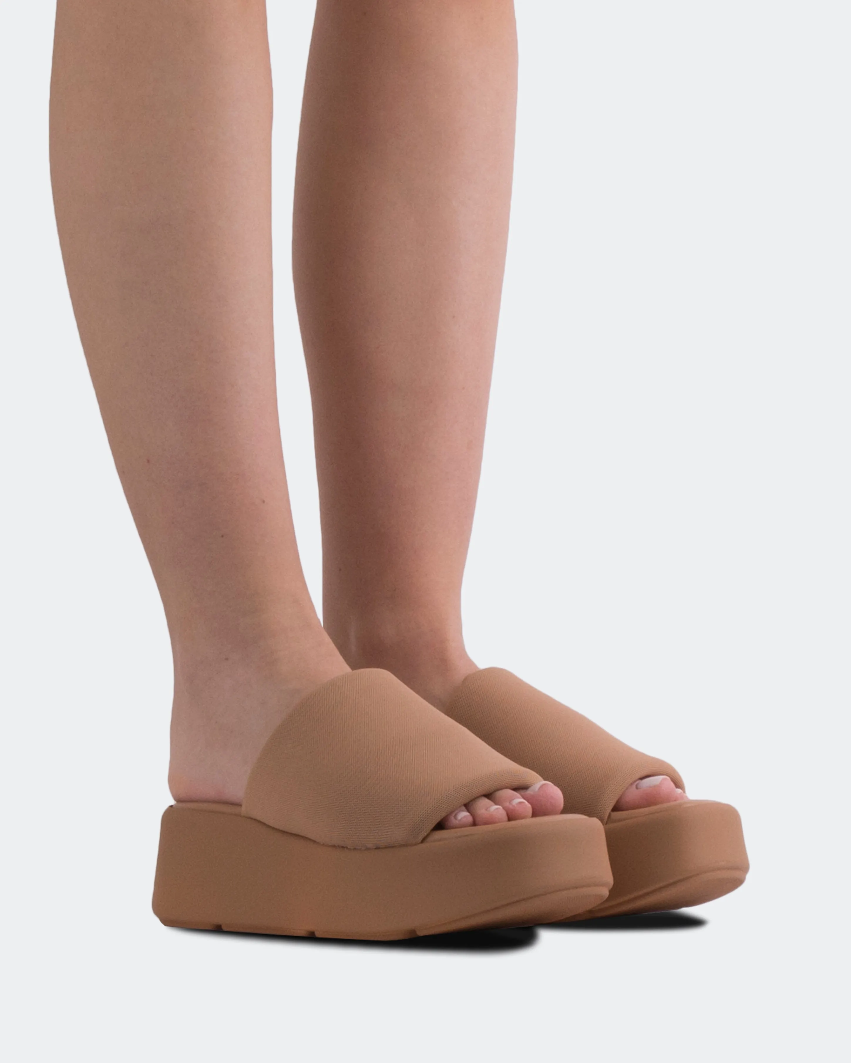 Harlow Nude Puff