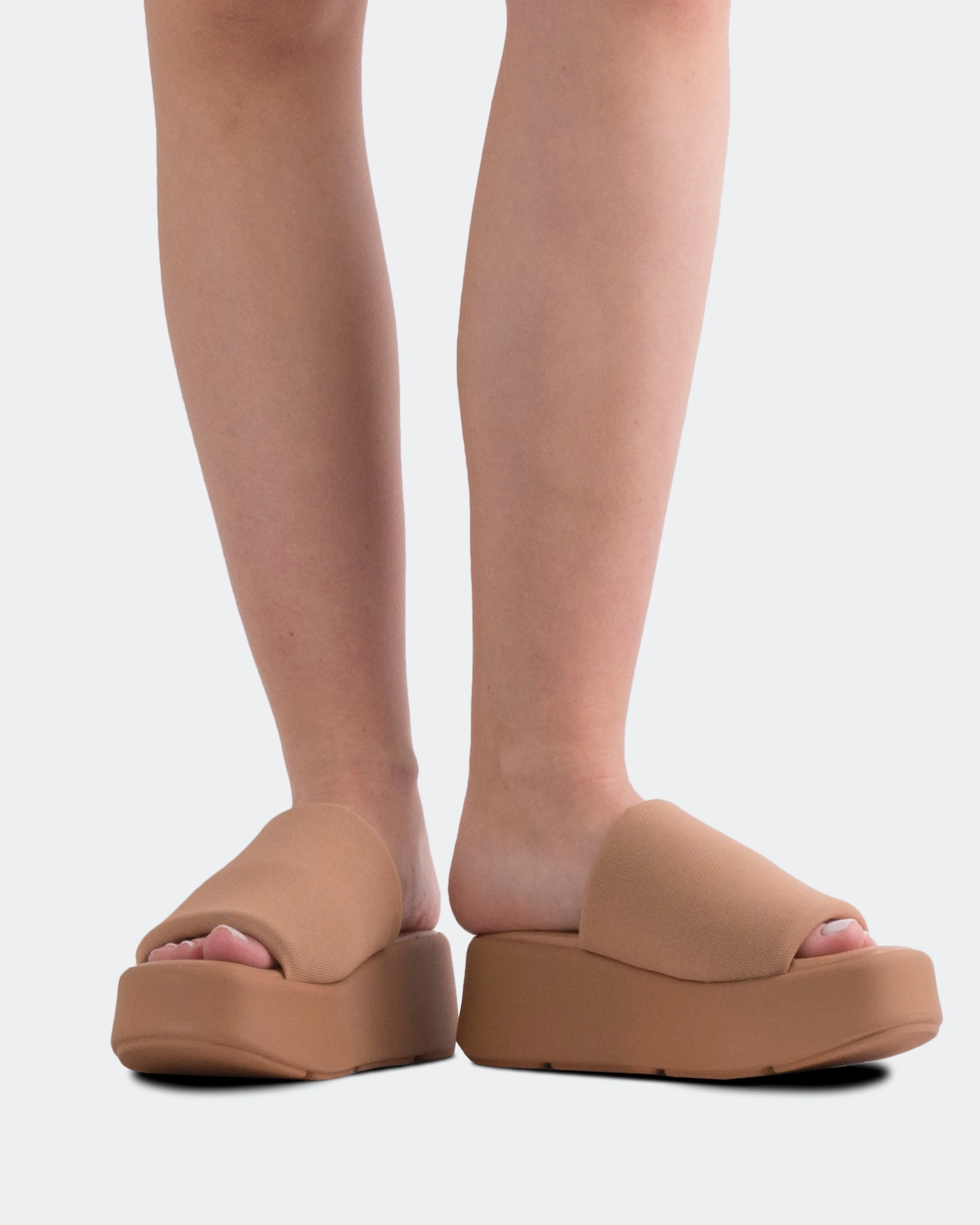 Harlow Nude Puff