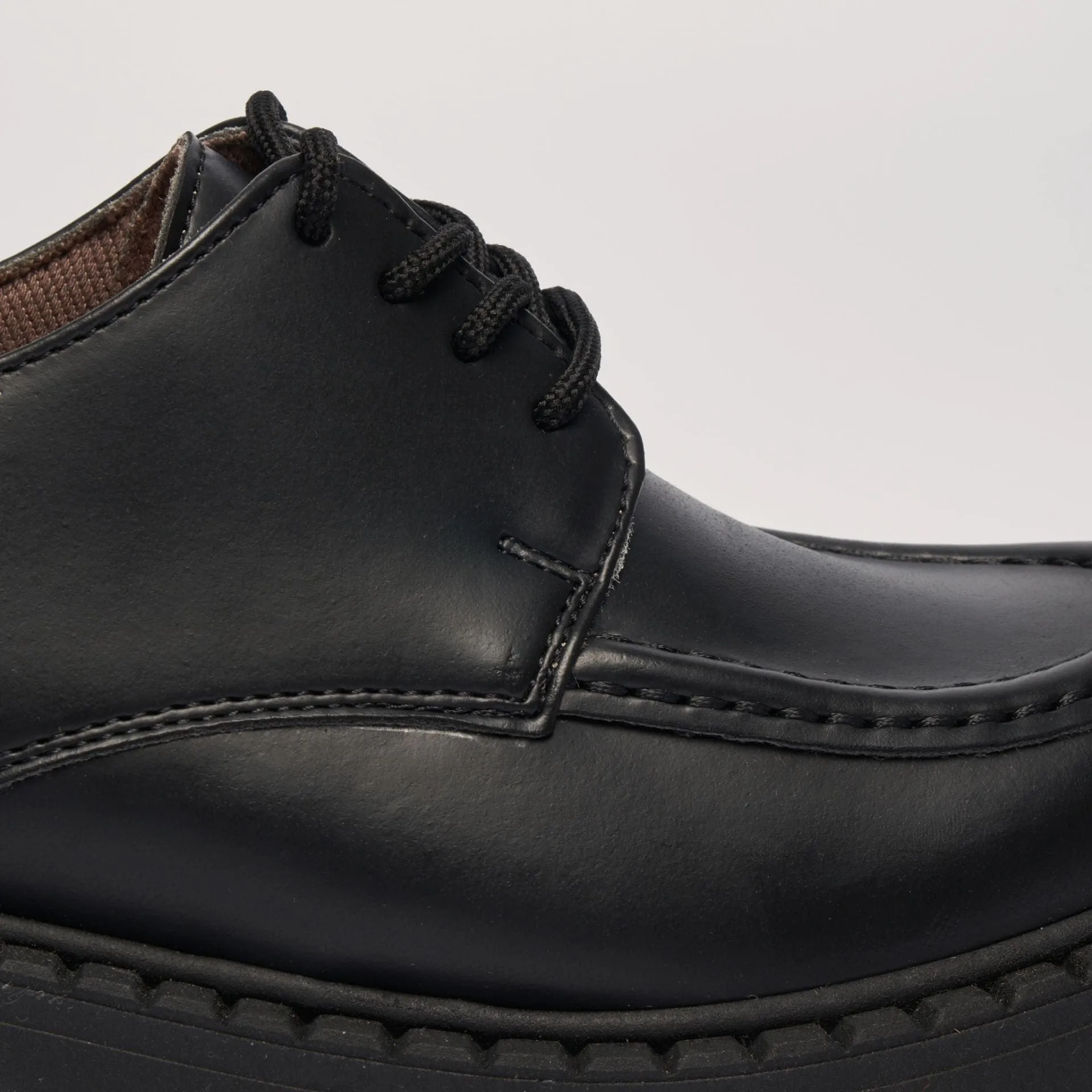 Helen Damen Apfel-Leder Vegane Loafers | Schwarz