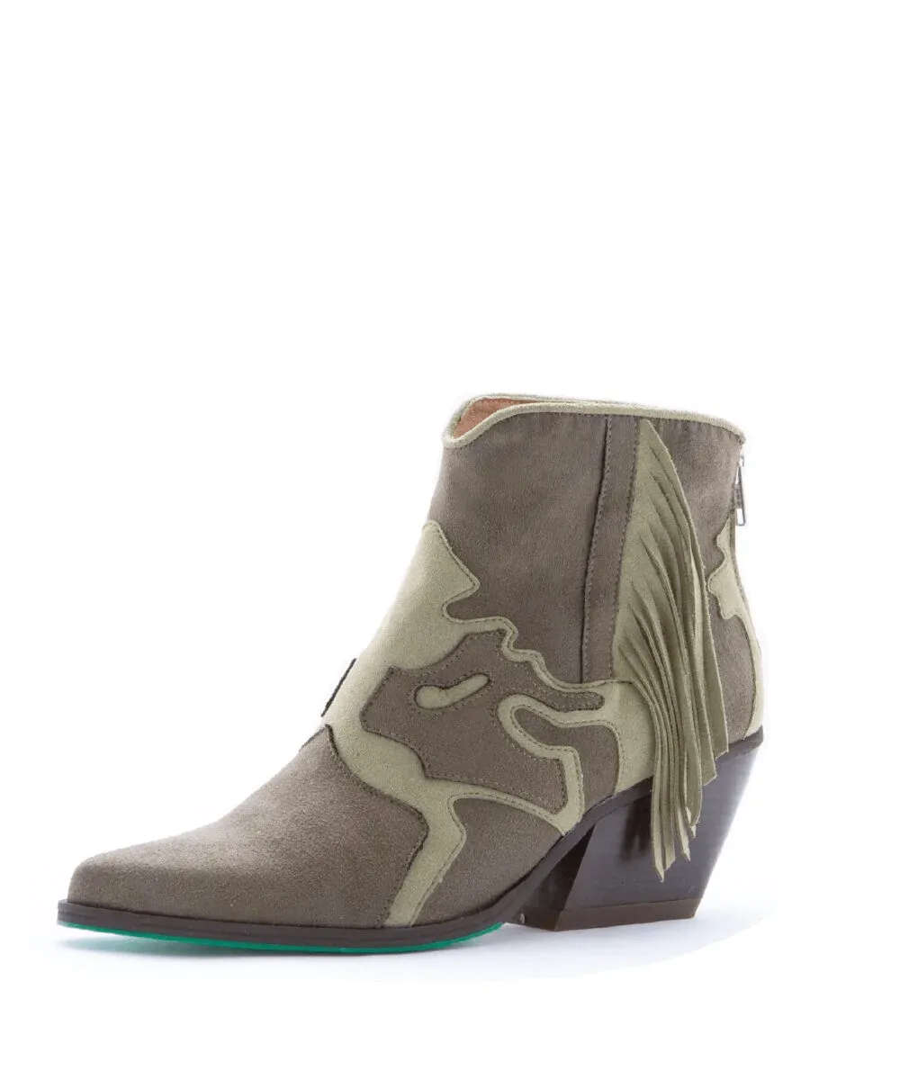 Jane Vegan Wildleder Knöchel-Cowboystiefel | Militärgrün