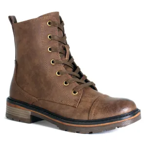 Leona Stiefel in Natur von Wanderlust