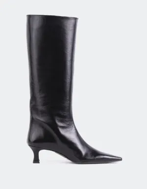 Merit Schwarzes Leder