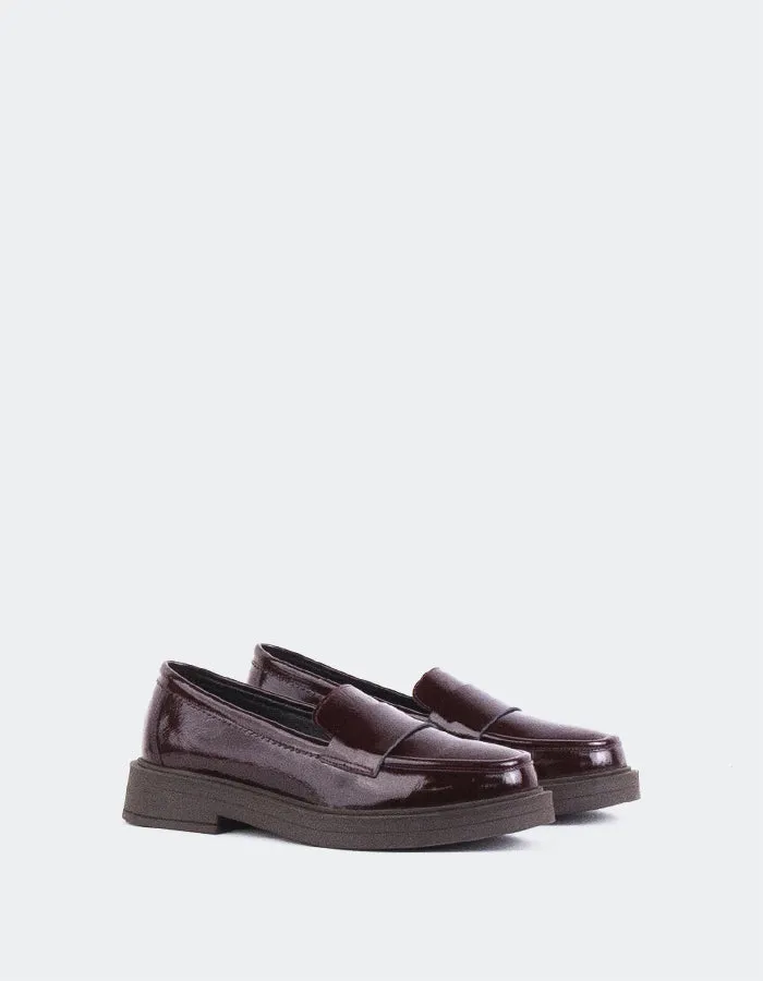 Novee Burgunder Lackleder