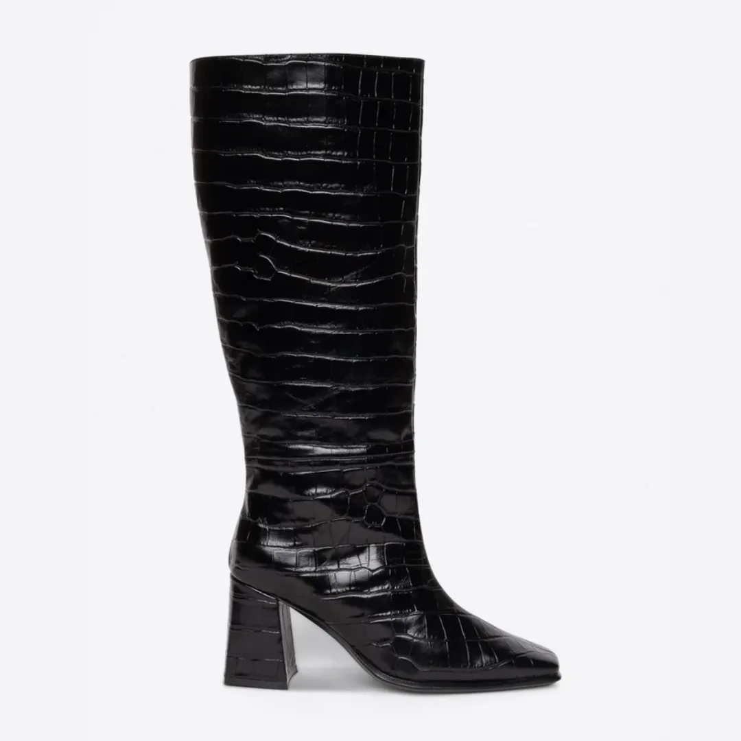 TGIF Boot in Schwarz von Intentionally Blank