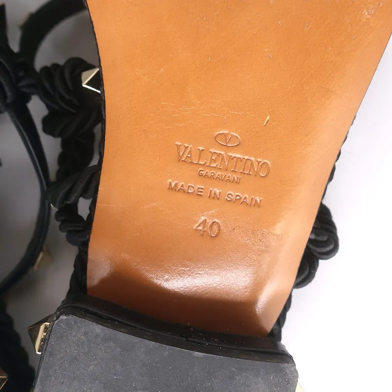 Valentino Rockstud Geflochtene Knöchelriemen Sandalen Schwarz Leder & Satin Größe 40