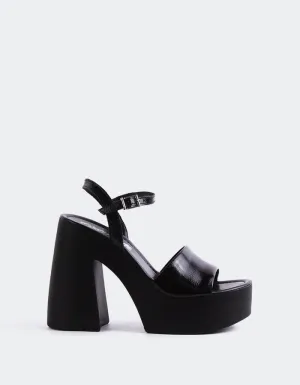 Veria Black Naplack