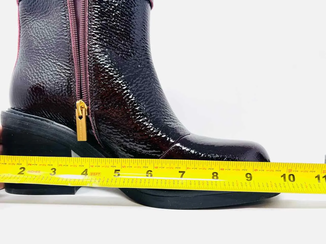 Vince Camuto Größe 8 Oxblood/Gold Schnalle(n) Lackleder Schuhe Stiefel