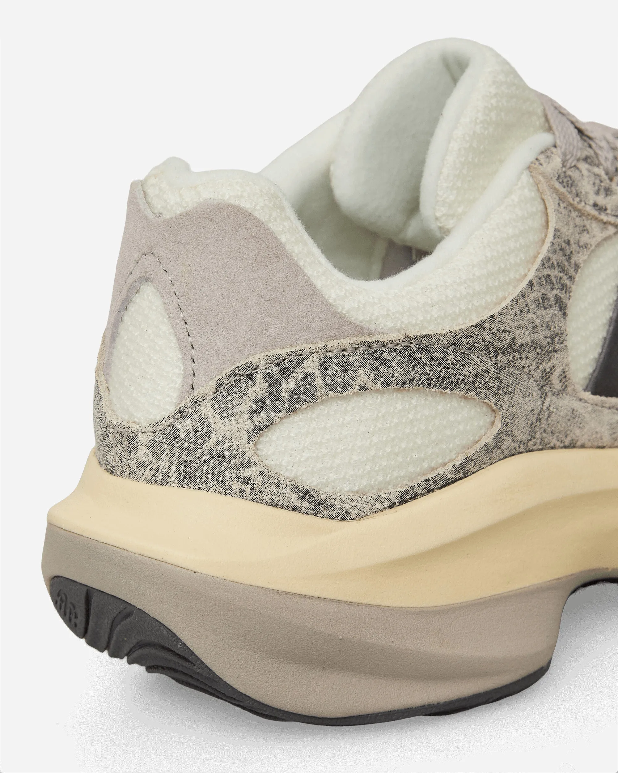 WRPD Runner Sneakers Meersalz / Mondgestein / Kalzium